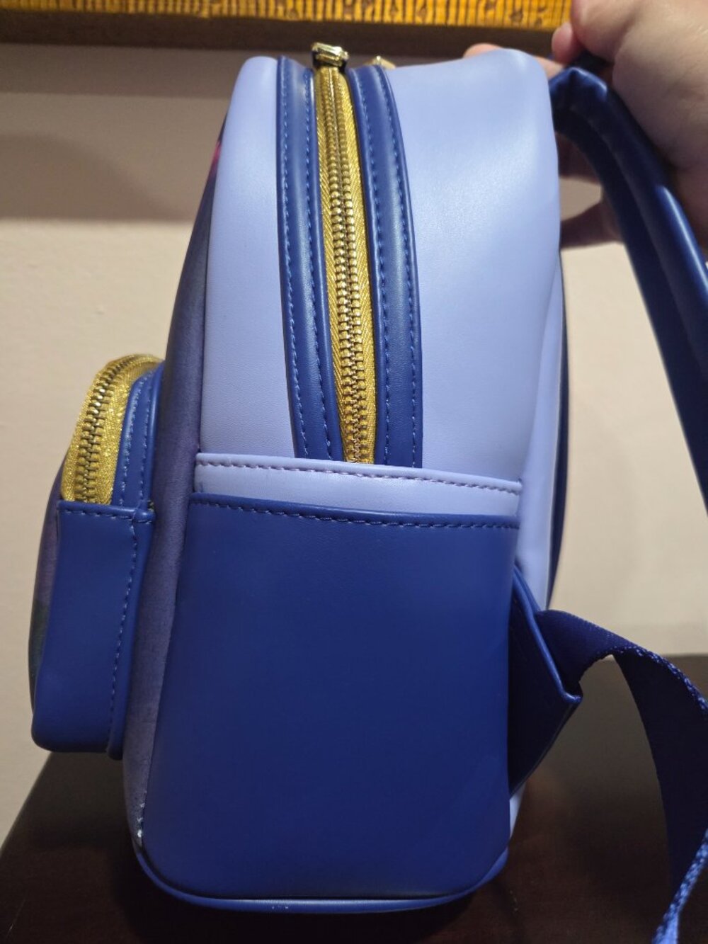 Pocahontas loungefly backpack and wallet - Picture 10 of 16